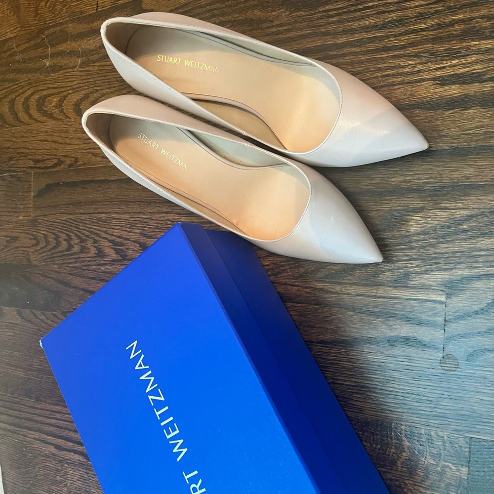 Stuart Weitzman Pumps in size 7